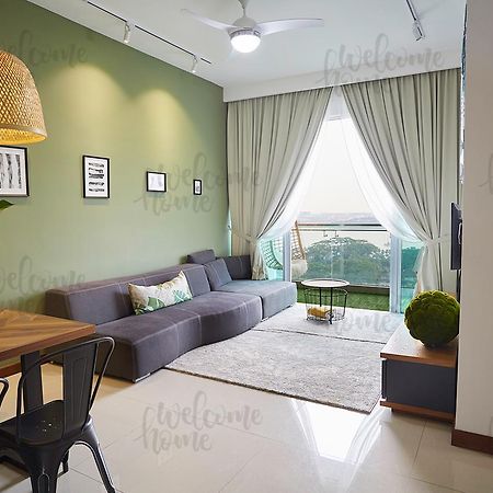 Paragon Suites Ciq Homestay By Welcome Home Johor Bahru Exteriör bild