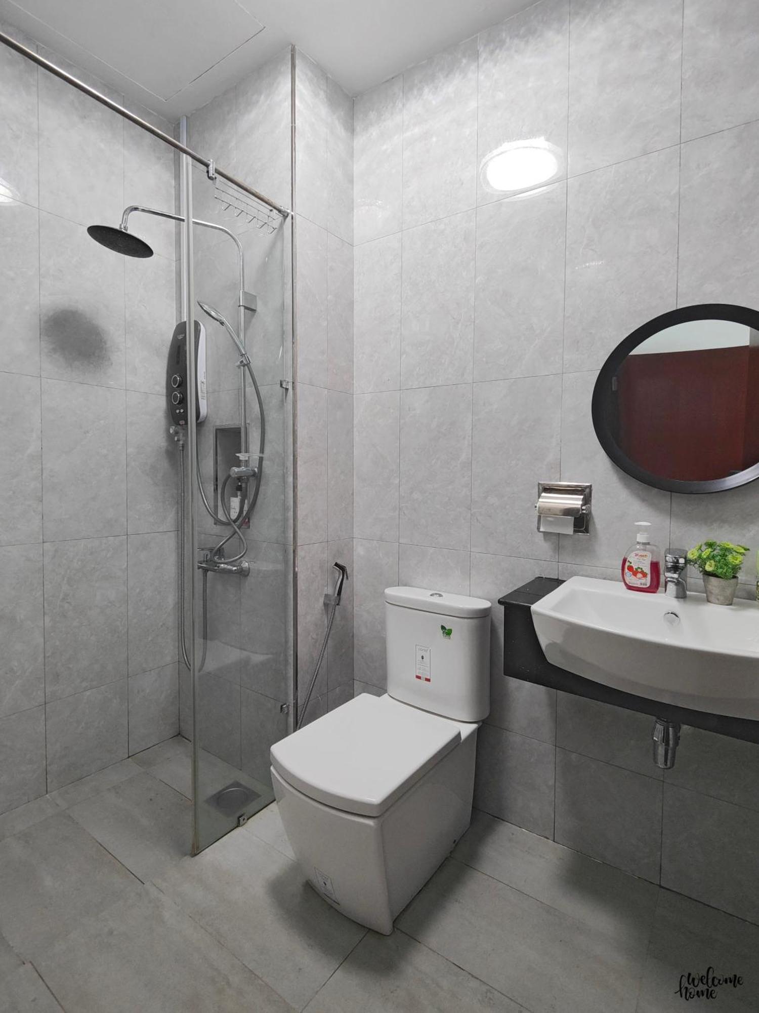 Paragon Suites Ciq Homestay By Welcome Home Johor Bahru Rum bild